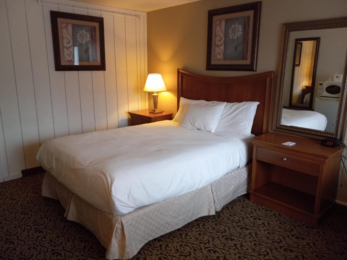 Lupine Inn Ред-Лодж Экстерьер фото