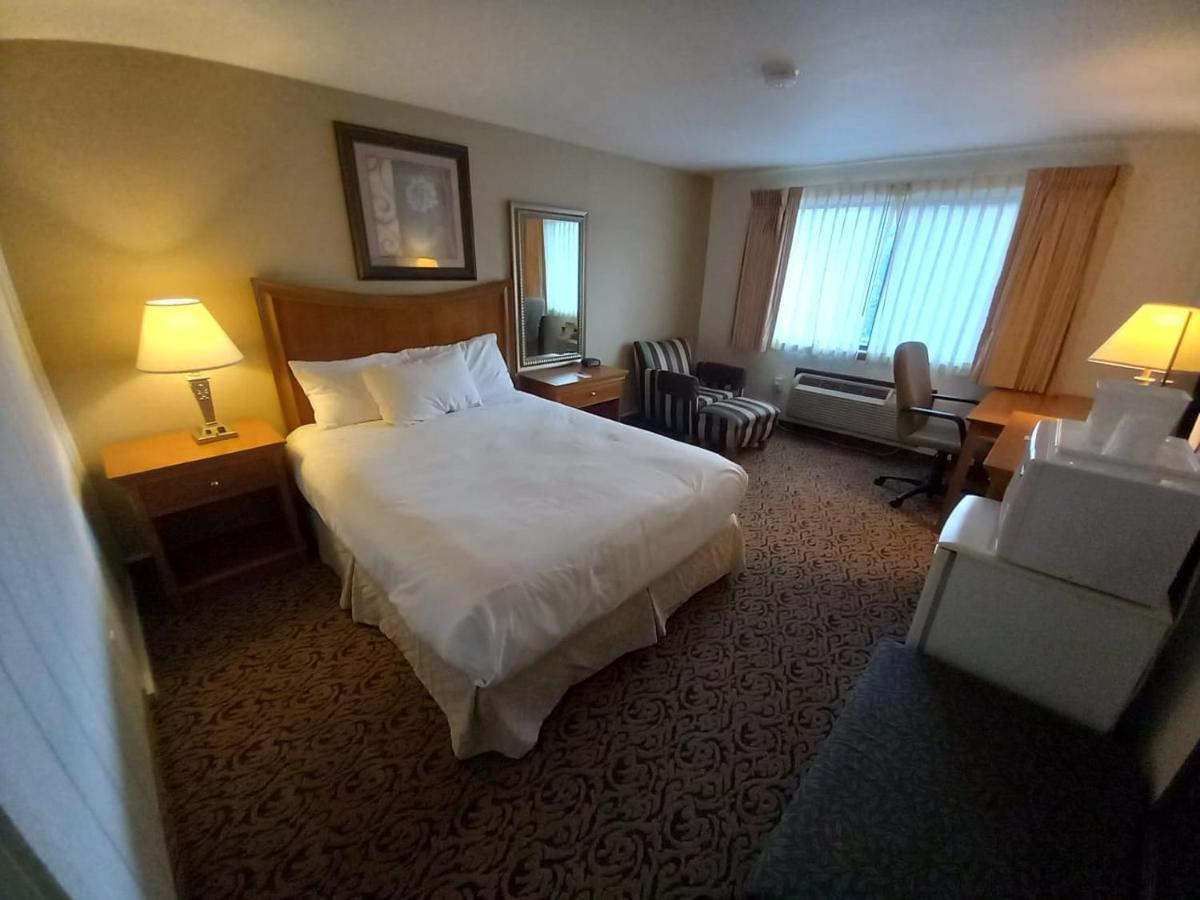 Lupine Inn Ред-Лодж Экстерьер фото