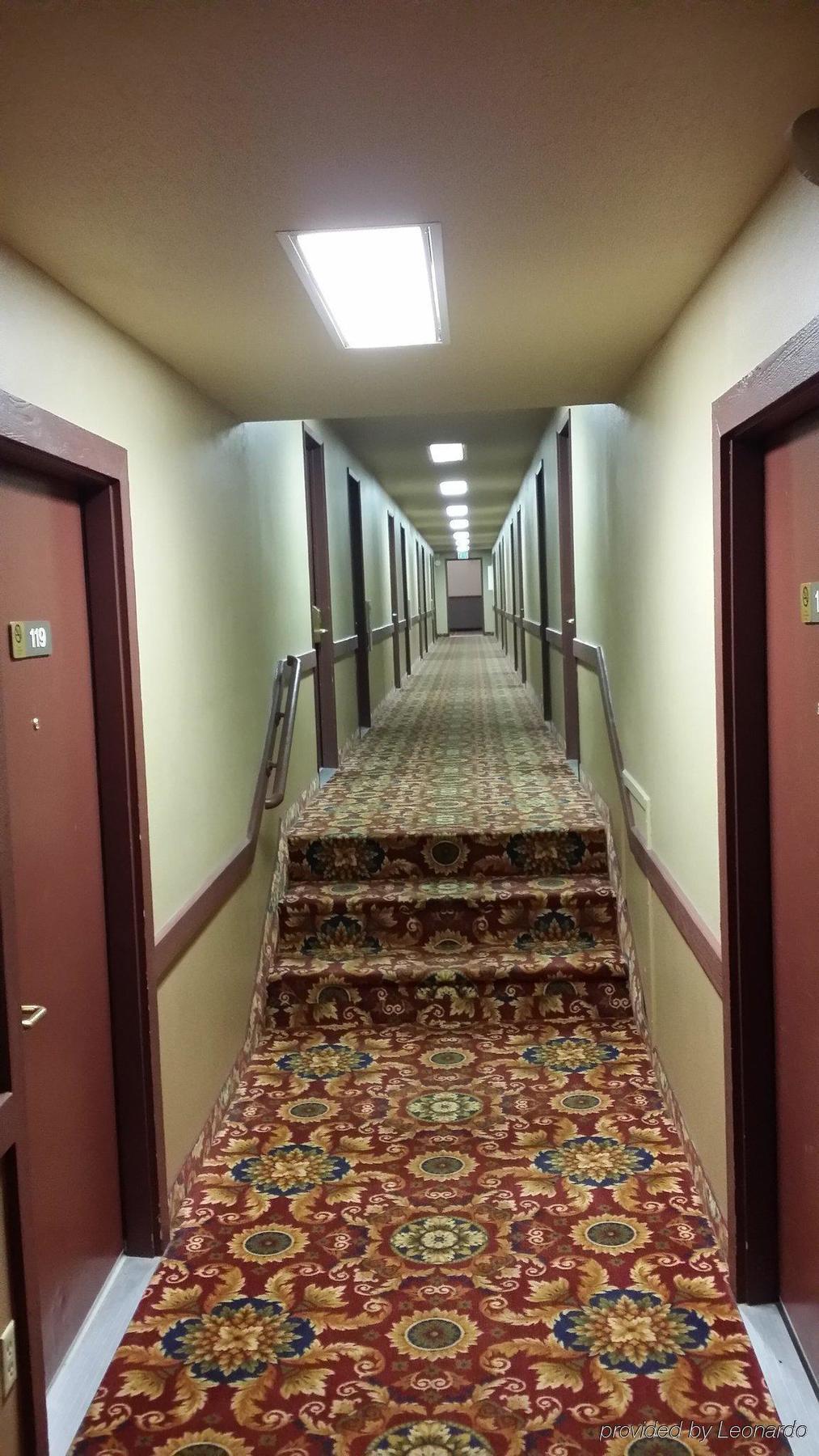 Lupine Inn Ред-Лодж Экстерьер фото