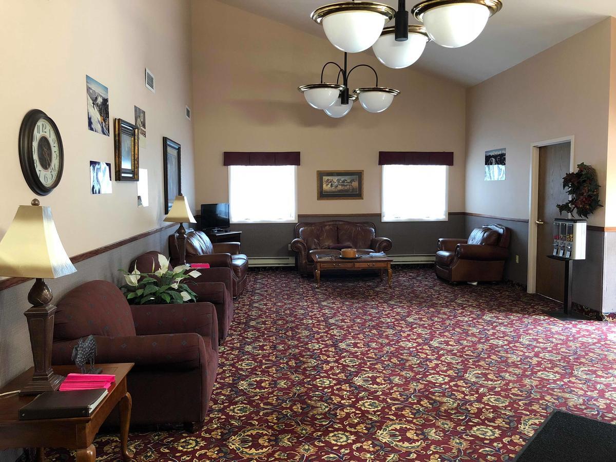 Lupine Inn Ред-Лодж Экстерьер фото